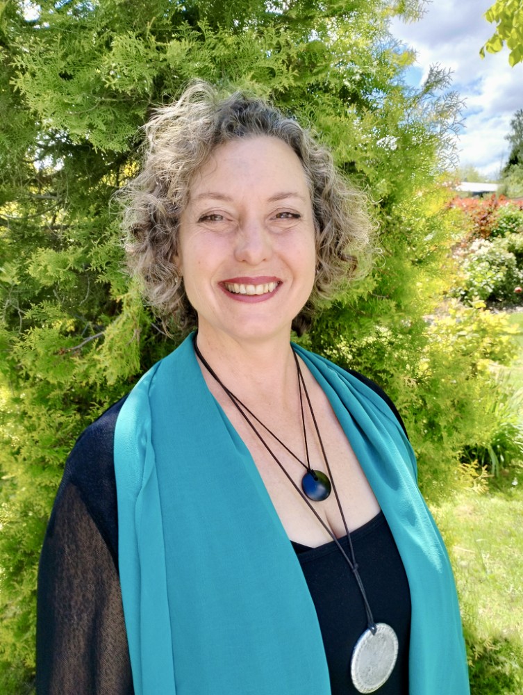 jen-rumore-metalworks-wanaka-workshop